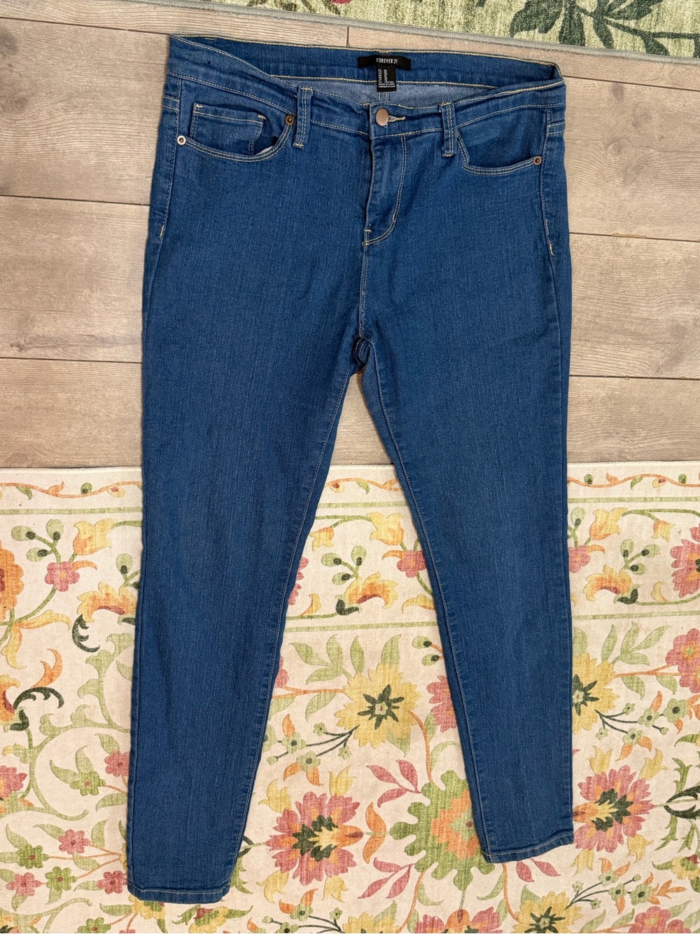 Forever 21 Women’s Size 30 High Rise Skinny Jeans Medium Wash Stretch Denim